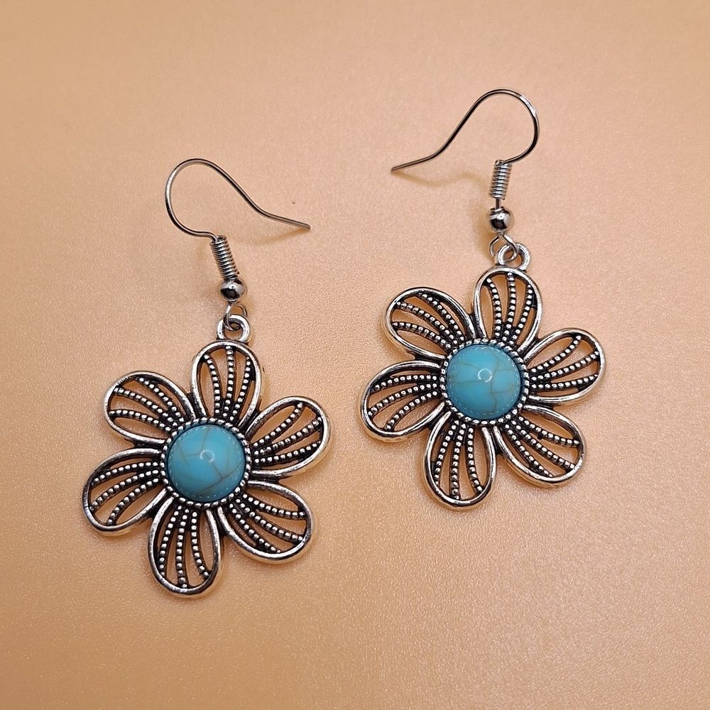 Turquoise flower earrings Silver floral minimalist jewelry